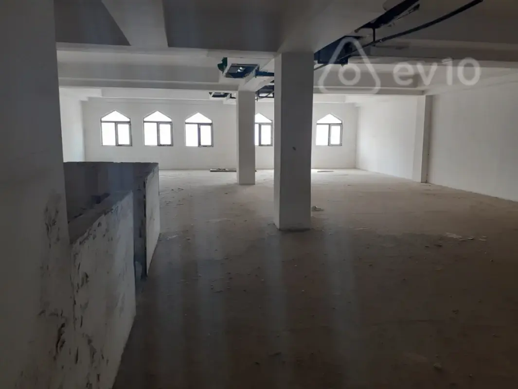 Kirayə verilir mənzil 352 m²