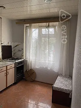 Kirayə verilir 2 otaqlı köhnə tikili 85 m² — Bakı, Nizami 2 otaq 85.00 m²