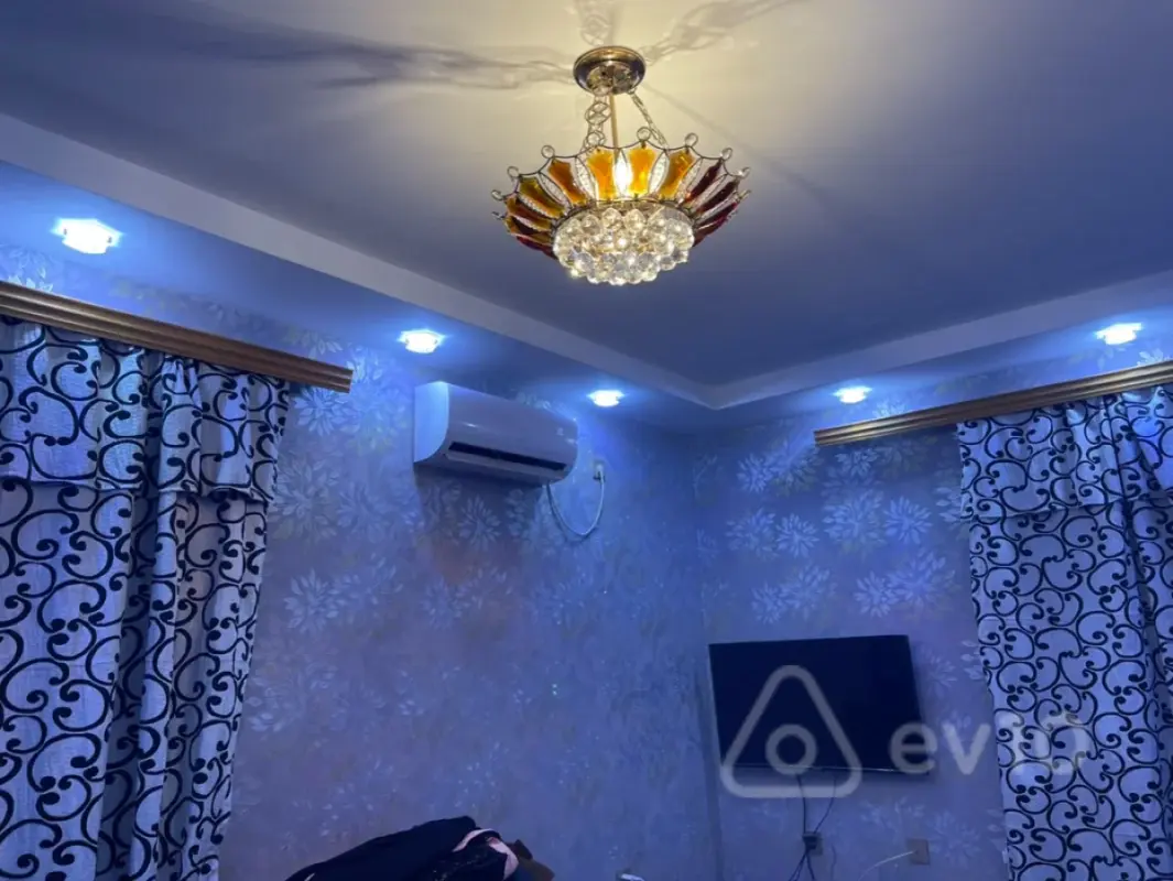 Satılır 1 otaqlı köhnə tikili 40 m²