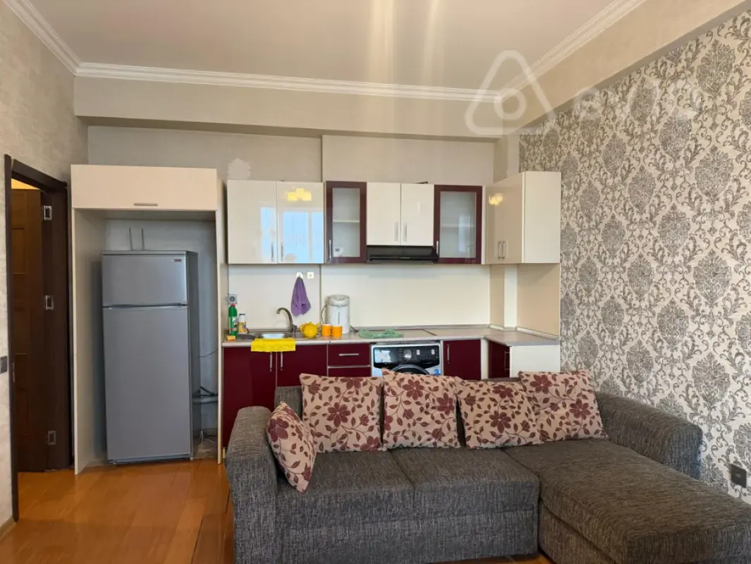 Kirayə verilir 2 otaqlı yeni tikili 50 m²