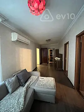 Kirayə verilir 4 otaqlı köhnə tikili 120 m² — Bakı, Nəsimi 4 otaq 120.00 m²