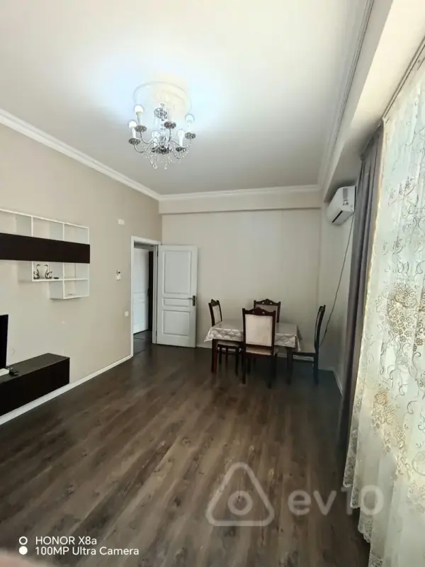 Kirayə verilir 3 otaqlı yeni tikili 90 m²