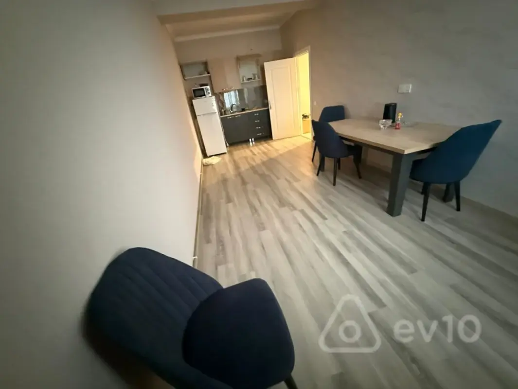 Kirayə verilir 3 otaqlı yeni tikili 85 m²