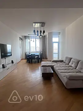 Kirayə verilir 3 otaqlı yeni tikili 90 m² — Bakı, Yasamal 3 otaq 90.00 m²