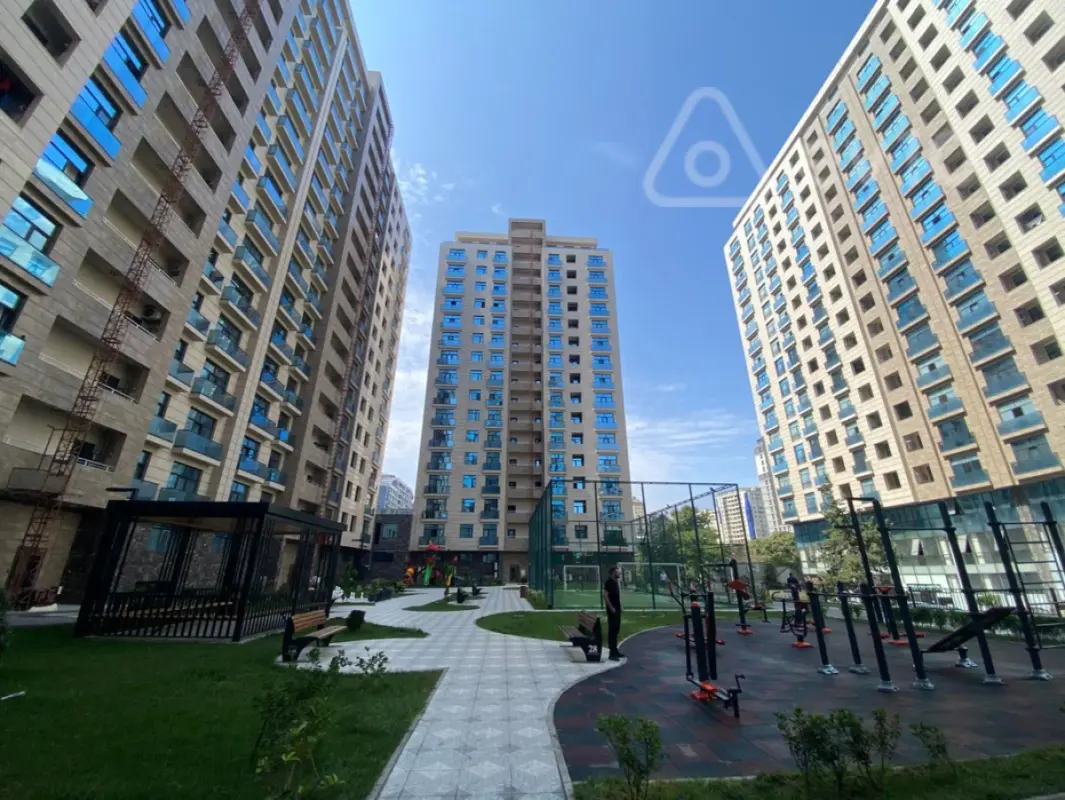 Satılır 2 otaqlı yeni tikili 63 m²
