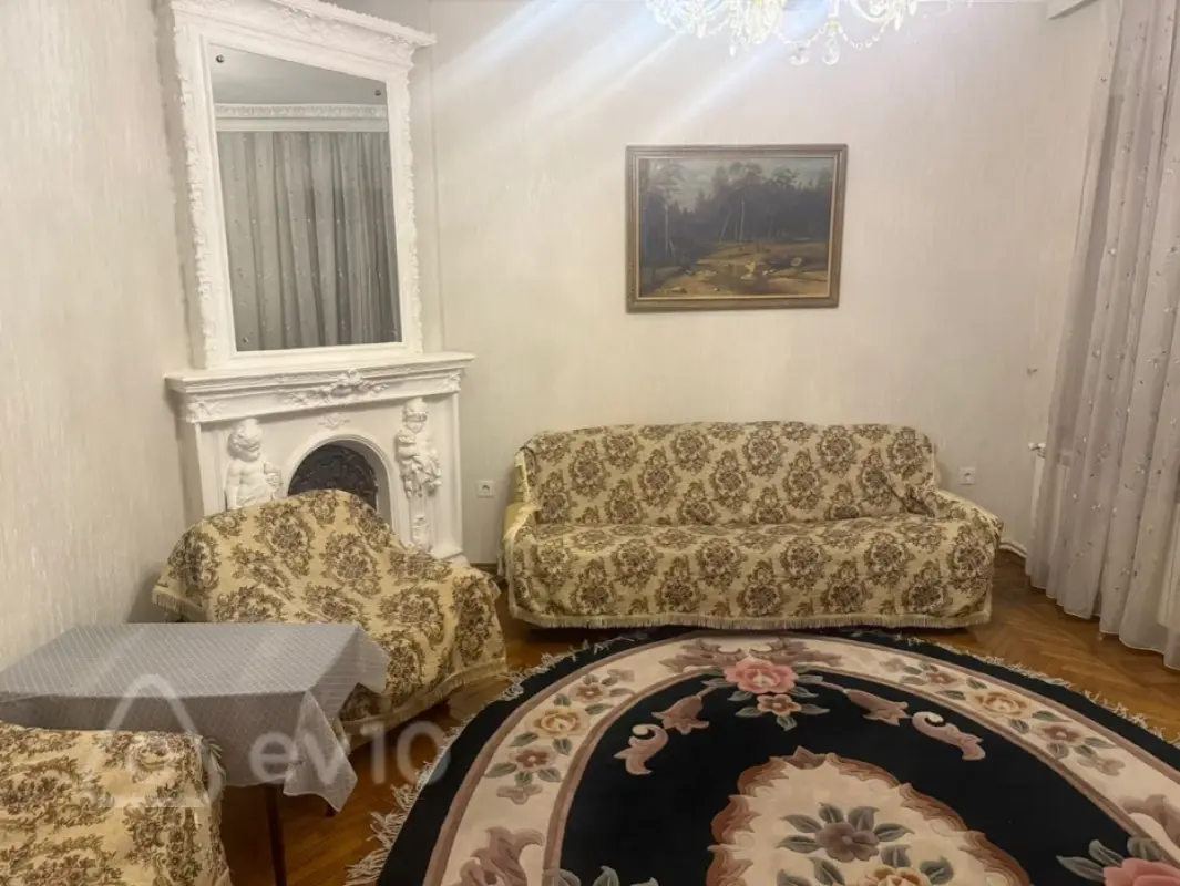 Kirayə verilir 3 otaqlı köhnə tikili 85 m²