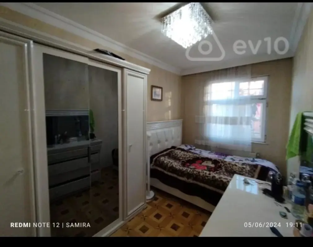 Kirayə verilir 3 otaqlı köhnə tikili 82 m²