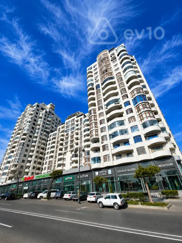 Satılır 3 otaqlı yeni tikili 167 m²