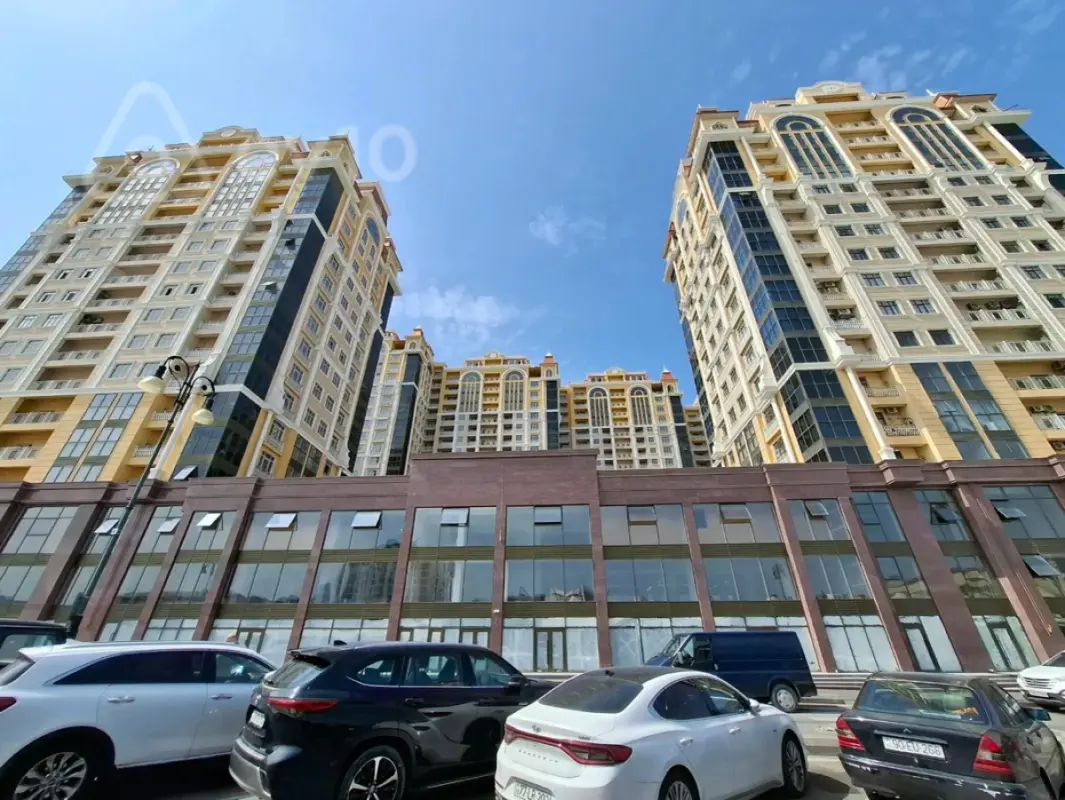 Satılır mənzil 64 m²