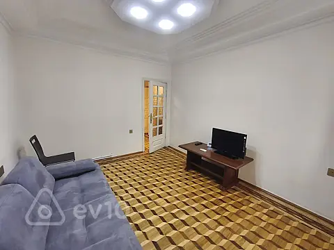 Kirayə verilir 2 otaqlı köhnə tikili 60 m² — Bakı, Nəsimi 2 otaq 60.00 m²