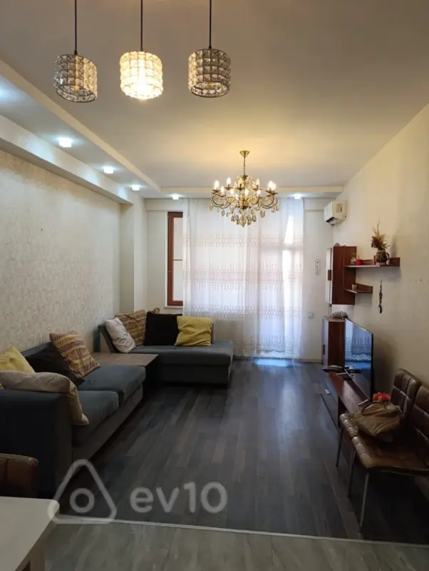 Kirayə verilir 2 otaqlı yeni tikili 70 m²