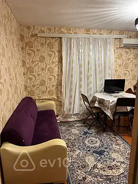 Kirayə verilir 1 otaqlı köhnə tikili 42 m² — Bakı, Yasamal 1 otaq 42.00 m²