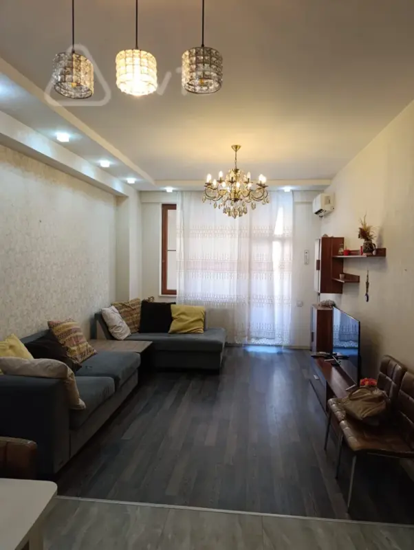 Kirayə verilir 2 otaqlı yeni tikili 70 m²