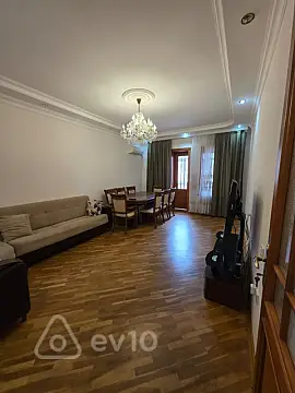 Kirayə verilir 3 otaqlı köhnə tikili 80 m² — Bakı, Nəsimi 3 otaq 80.00 m²