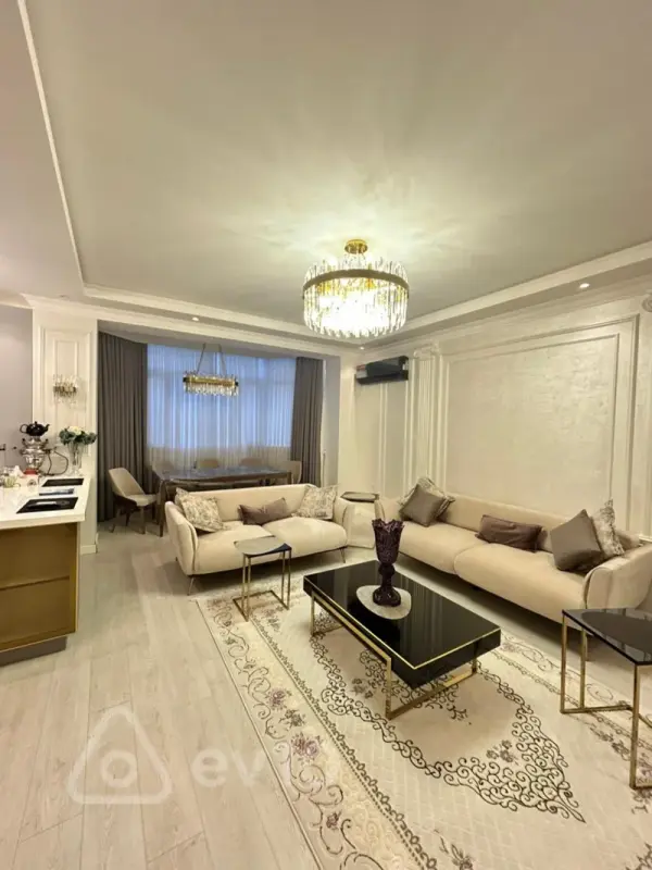 Kirayə verilir 3 otaqlı yeni tikili 120 m²