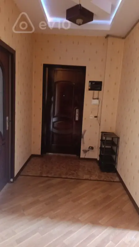 Kirayə verilir 2 otaqlı yeni tikili 65 m²
