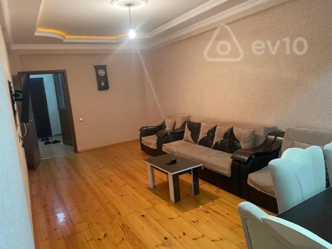Kirayə verilir 2 otaqlı yeni tikili 70 m²