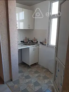Kirayə verilir 1 otaqlı köhnə tikili 30 m² — Sumqayıt 1 otaq 30.00 m²