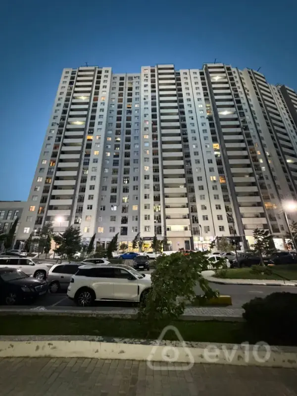 Satılır 3 otaqlı yeni tikili 110 m²
