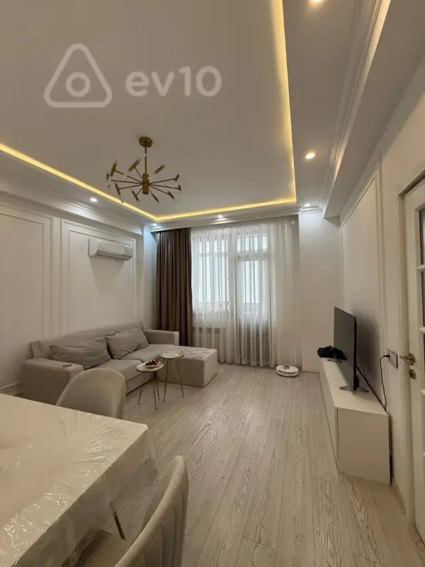 Kirayə verilir 2 otaqlı yeni tikili 70 m²