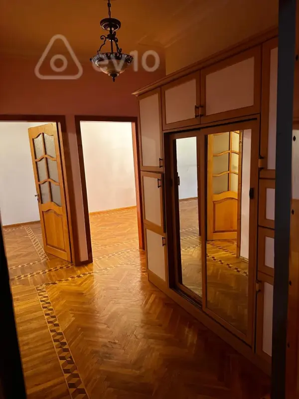Kirayə verilir 3 otaqlı köhnə tikili 90 m²