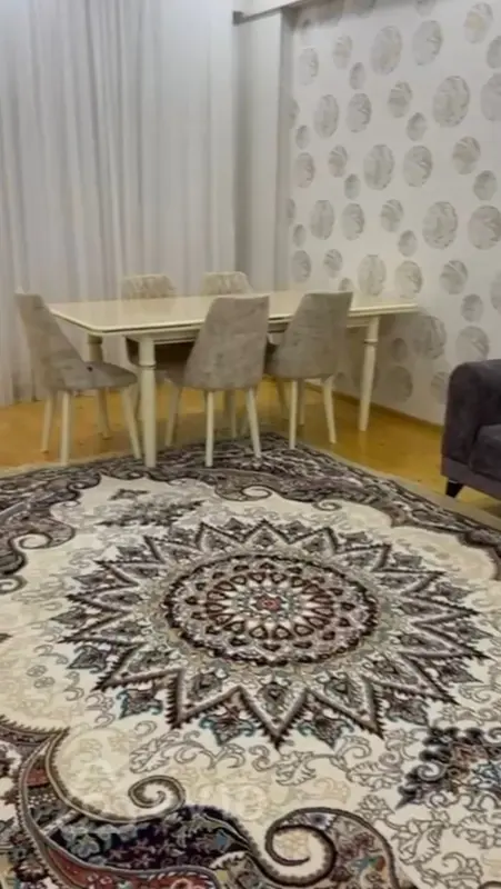 Kirayə verilir 2 otaqlı yeni tikili 75 m²