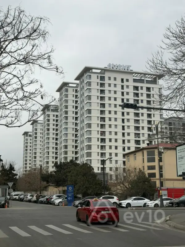 Satılır 4 otaqlı yeni tikili 95 m²