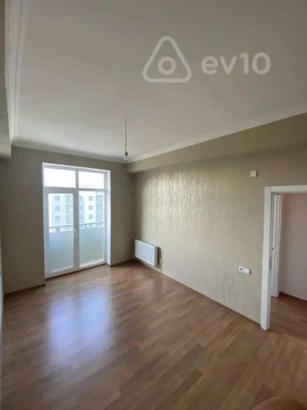 Satılır 3 otaqlı yeni tikili 77 m²