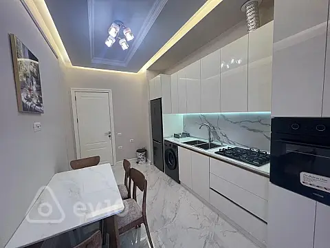 Kirayə verilir 3 otaqlı yeni tikili 85 m² — Bakı, Nərimanov 3 otaq 85.00 m²