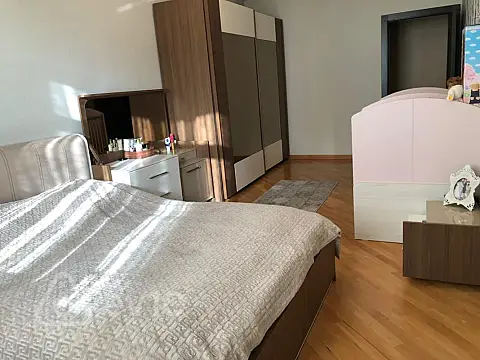 Kirayə verilir 3 otaqlı yeni tikili 140 m² — Bakı, Nizami 3 otaq 140.00 m²