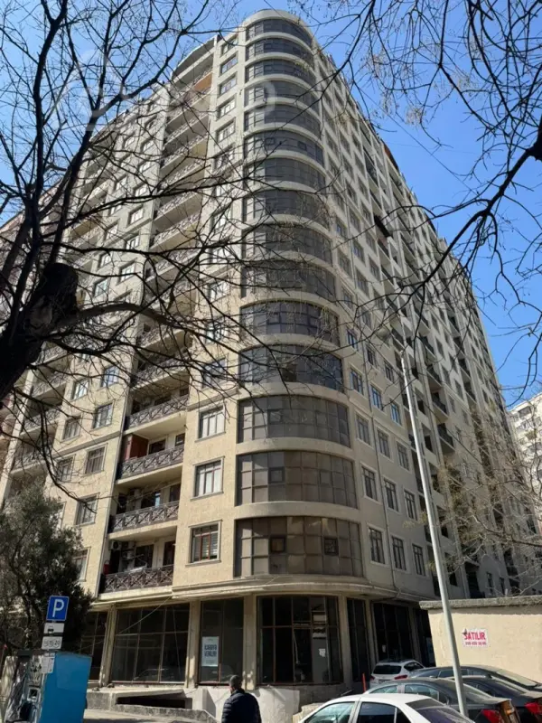 Satılır 3 otaqlı yeni tikili 177 m²