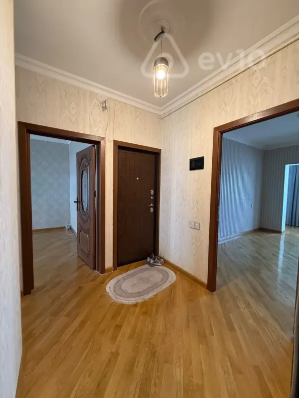 Satılır 2 otaqlı köhnə tikili 65 m²