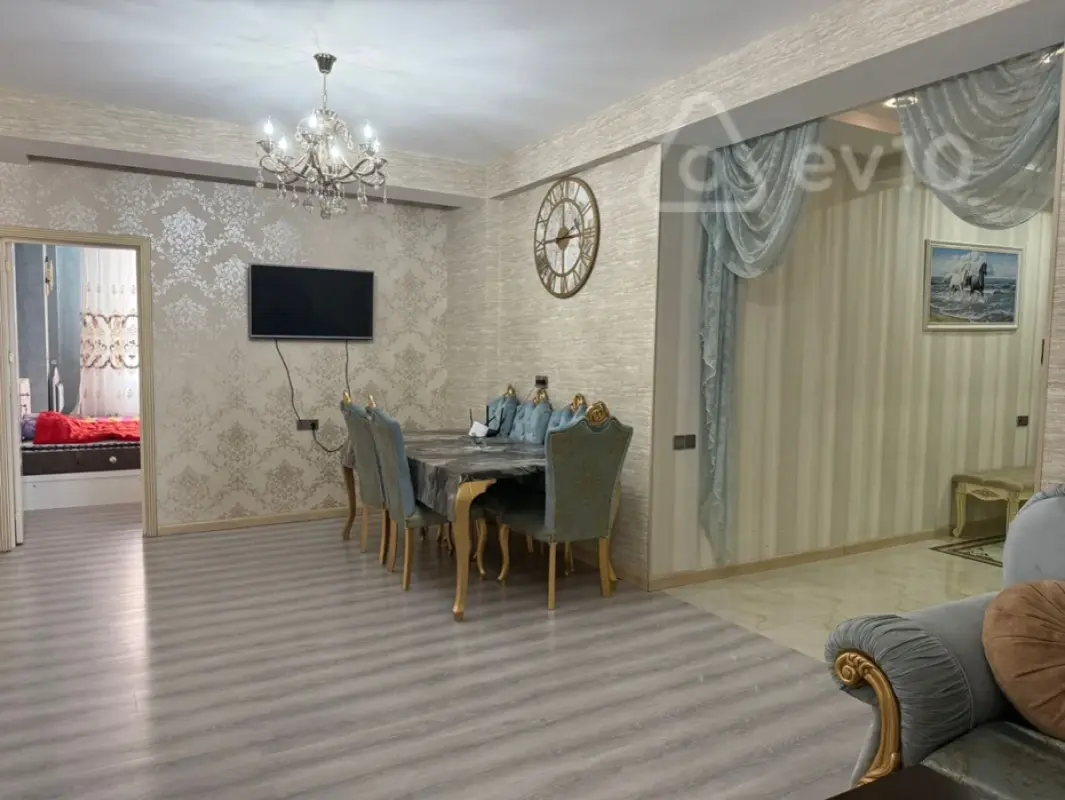Kirayə verilir 4 otaqlı yeni tikili 120 m²