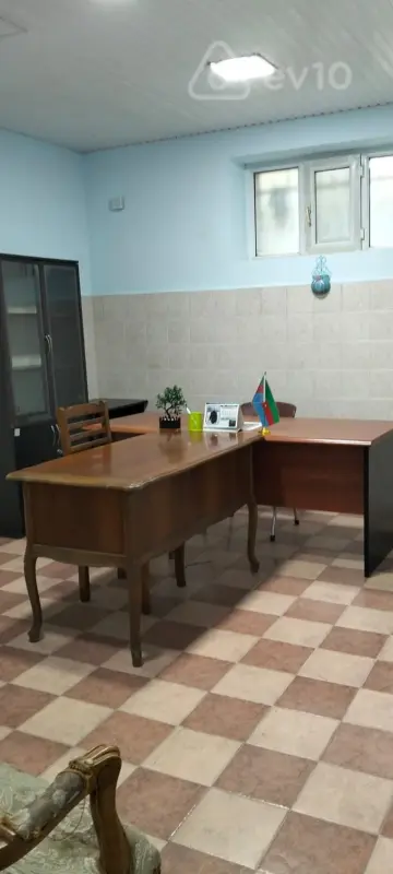 Kirayə verilir 4 otaqlı ofis 260 m²