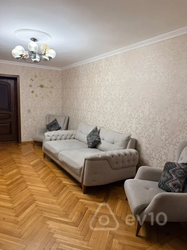 Kirayə verilir 2 otaqlı yeni tikili 60 m²