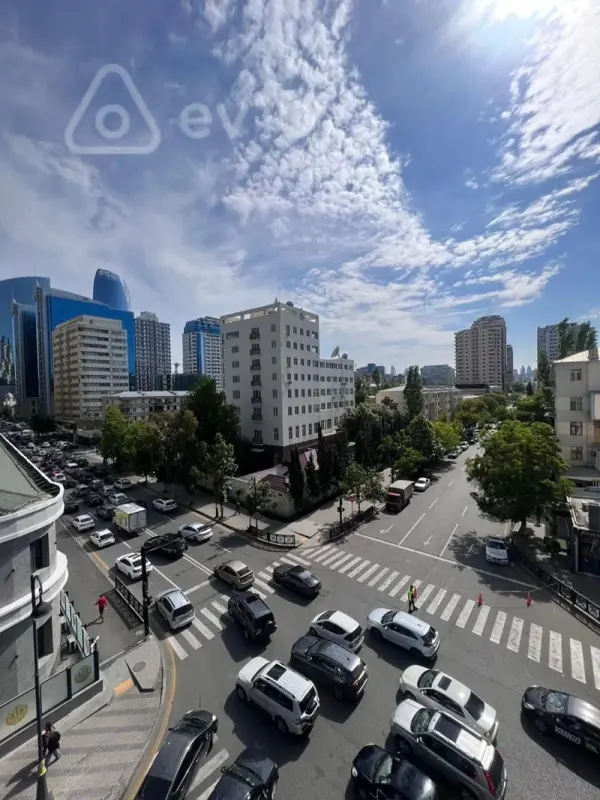 Satılır 4 otaqlı yeni tikili 192 m²