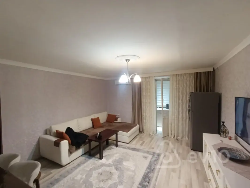 Satılır 22 otaqlı köhnə tikili 40 m²