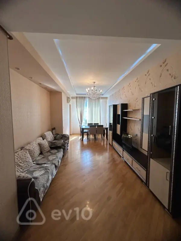 Kirayə verilir 3 otaqlı yeni tikili 90 m²