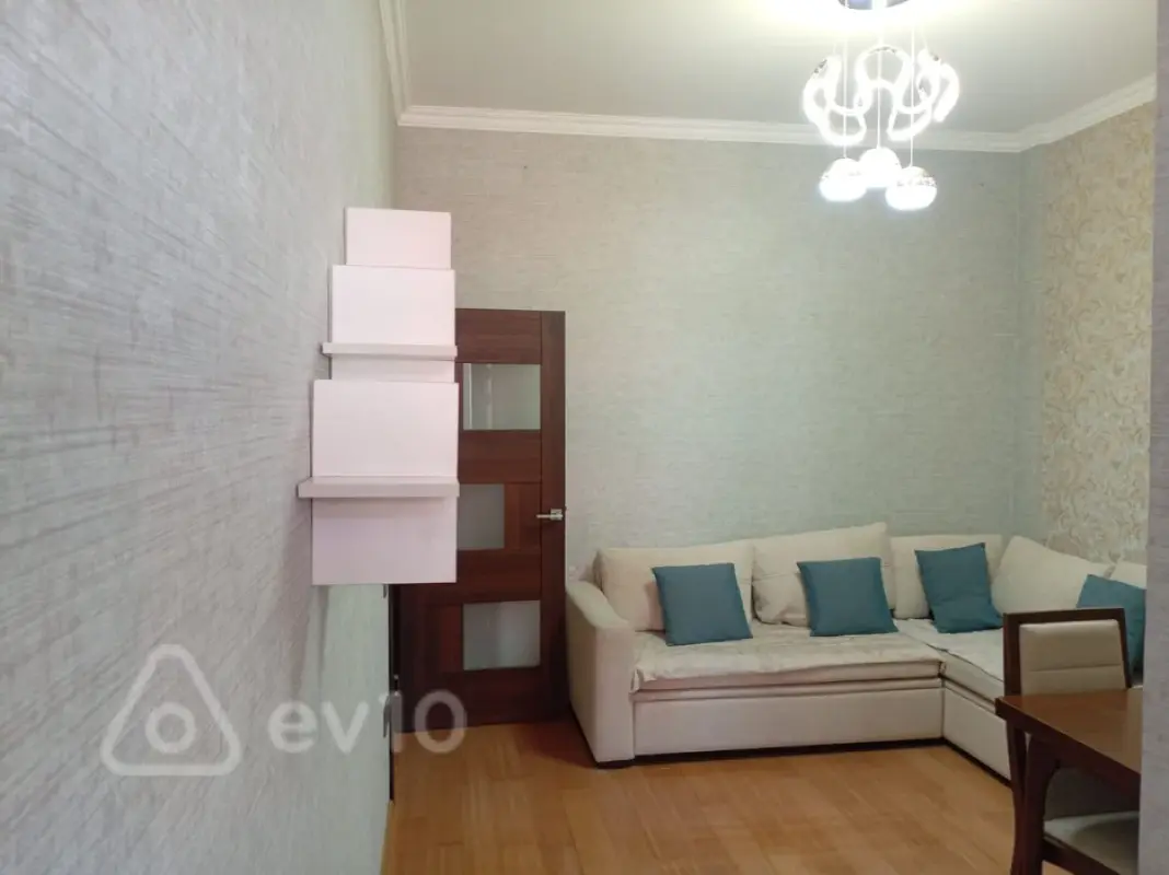 Kirayə verilir 2 otaqlı yeni tikili 60 m²