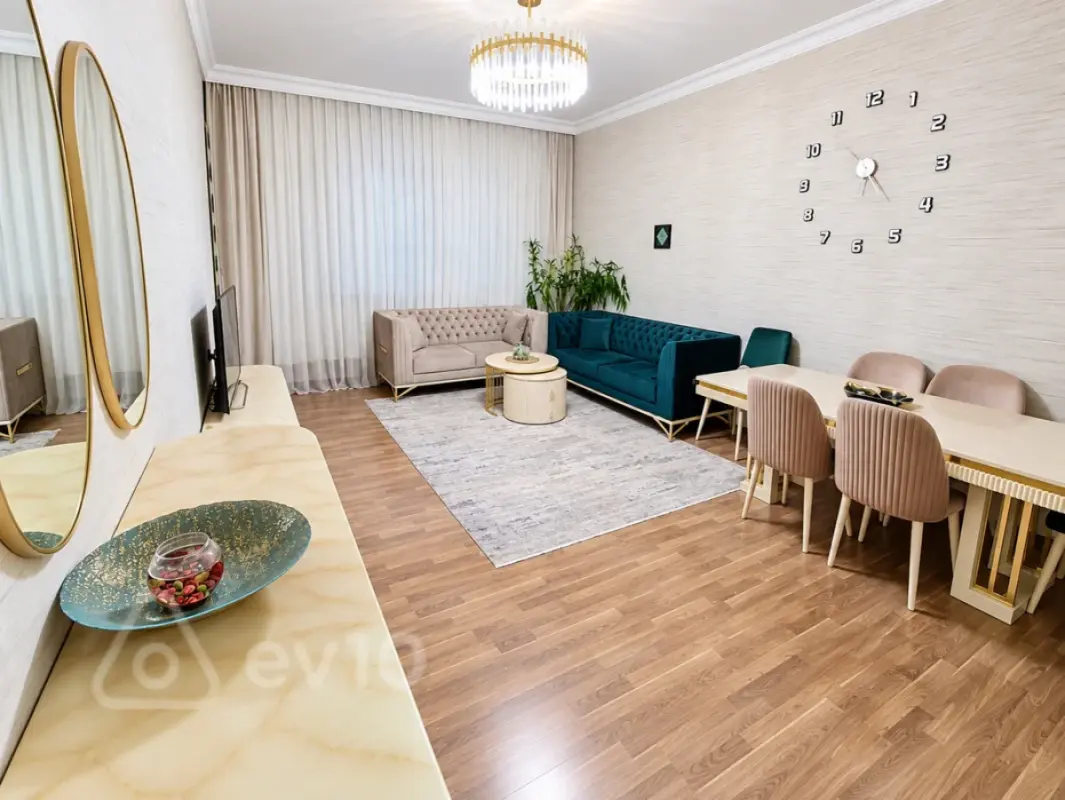Satılır 3 otaqlı yeni tikili 135 m²