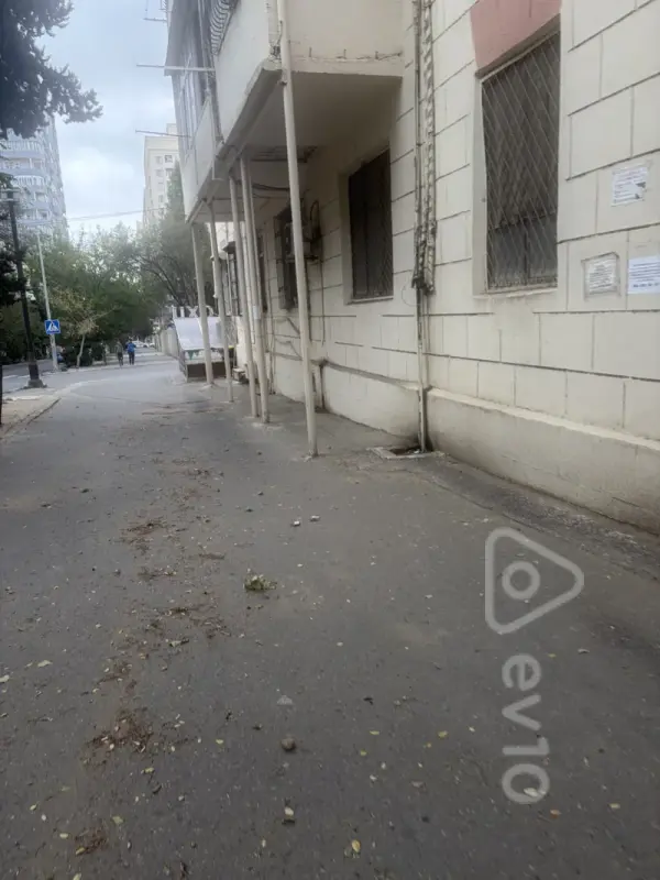 Satılır mənzil 68 m²