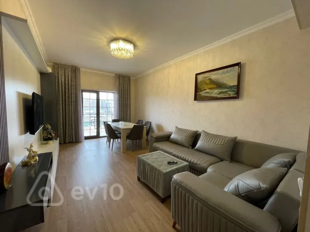 Kirayə verilir 3 otaqlı yeni tikili 120 m²
