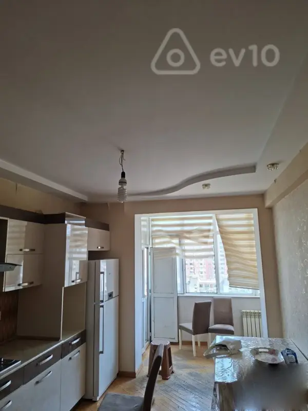 Kirayə verilir 3 otaqlı yeni tikili 120 m²