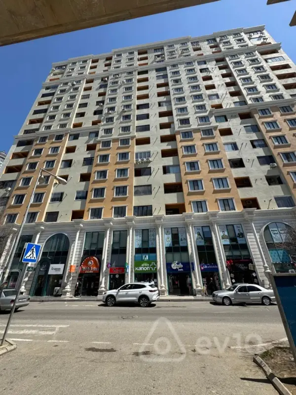 Satılır 3 otaqlı yeni tikili 162 m²
