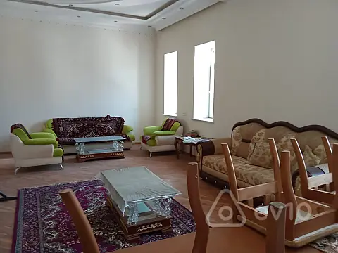 Kirayə verilir 3 otaqlı köhnə tikili 115 m² — Bakı, Səbail 3 otaq 115.00 m²