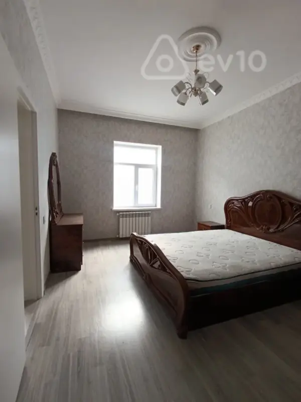 Kirayə verilir 4 otaqlı həyət evi 100 m²