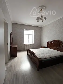 Kirayə verilir 4 otaqlı həyət evi 100 m² — Xırdalan 4 otaq 100.00 m²