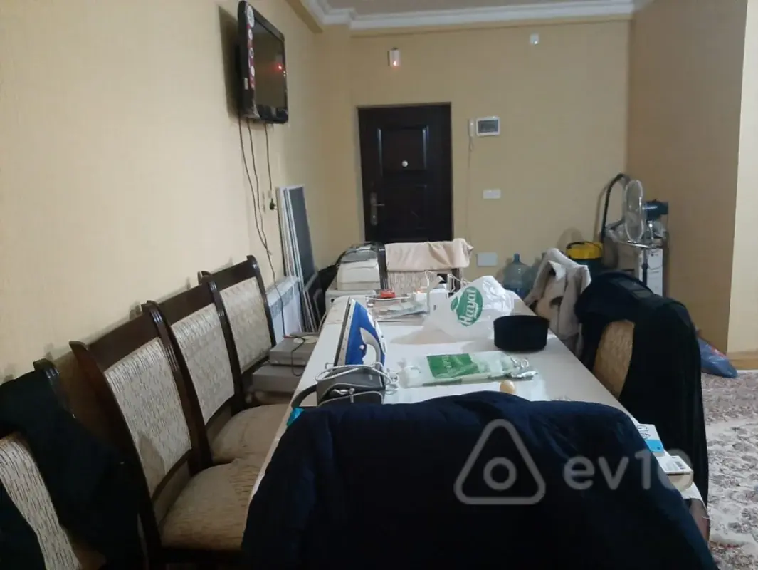Kirayə verilir 3 otaqlı yeni tikili 150 m²