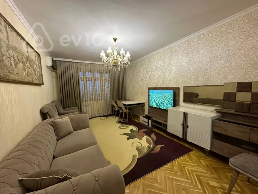 Satılır 3 otaqlı köhnə tikili 80 m²