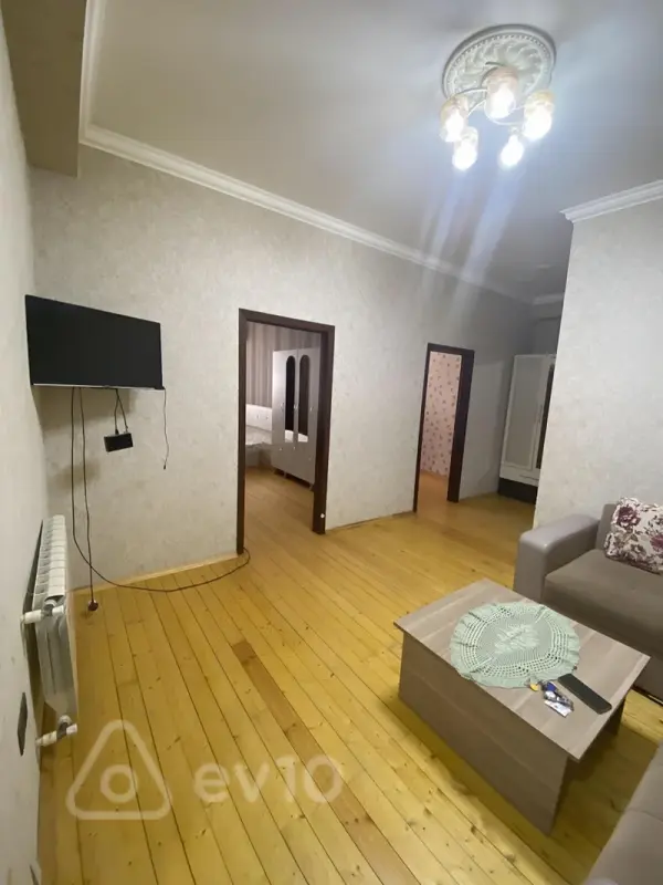 Kirayə verilir 2 otaqlı yeni tikili 80 m²